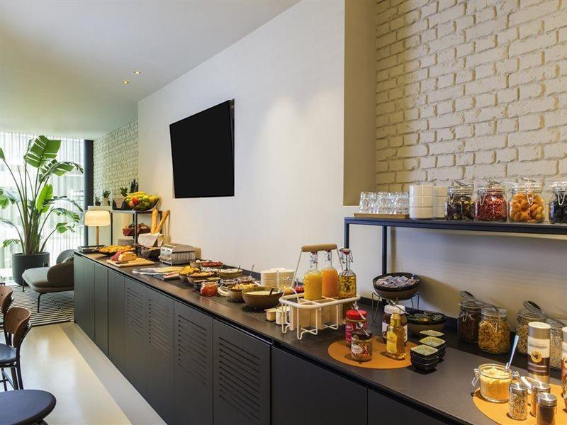 Ibis Brussels Centre Chatelain Иксель Экстерьер фото
