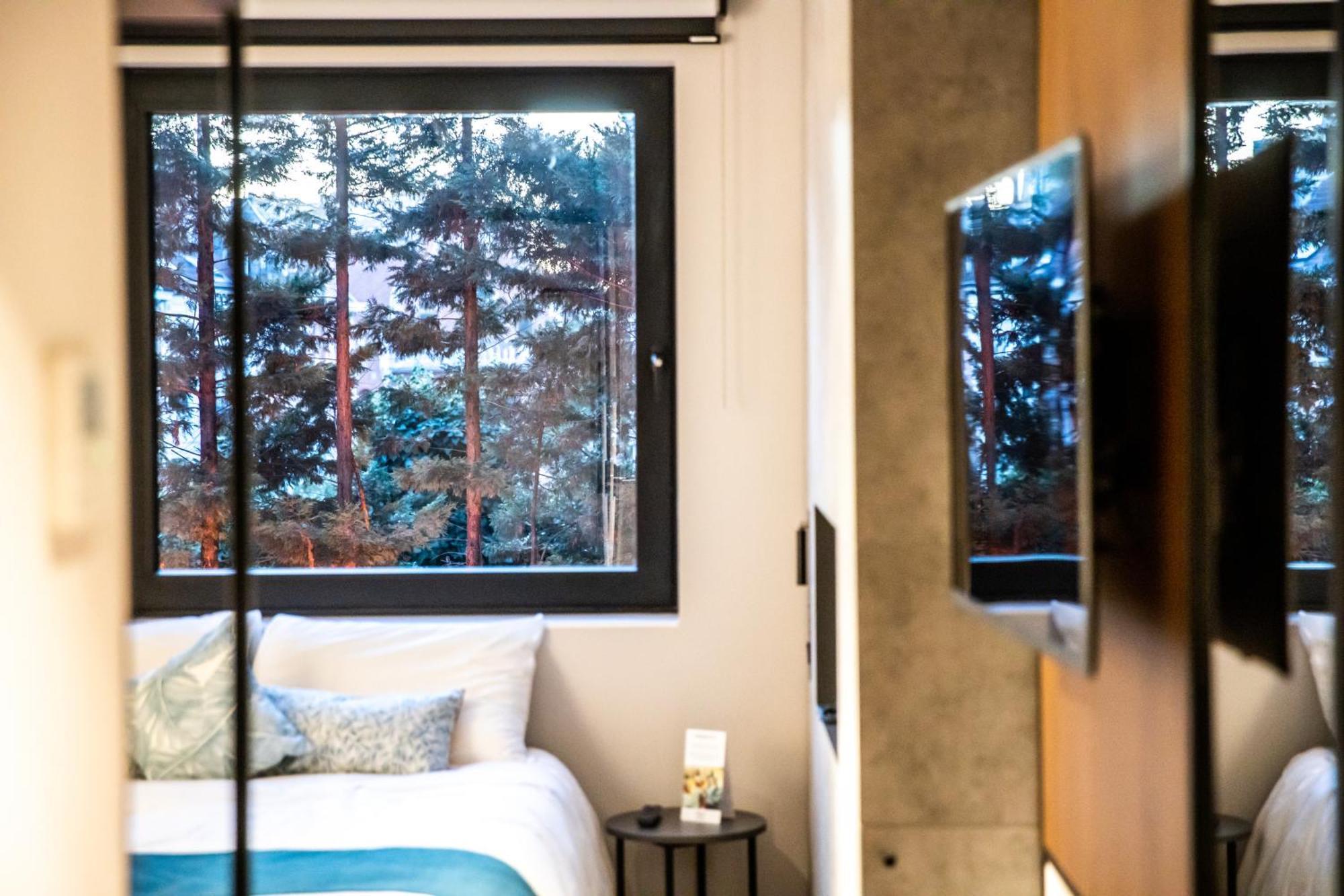 Ibis Brussels Centre Chatelain Иксель Экстерьер фото