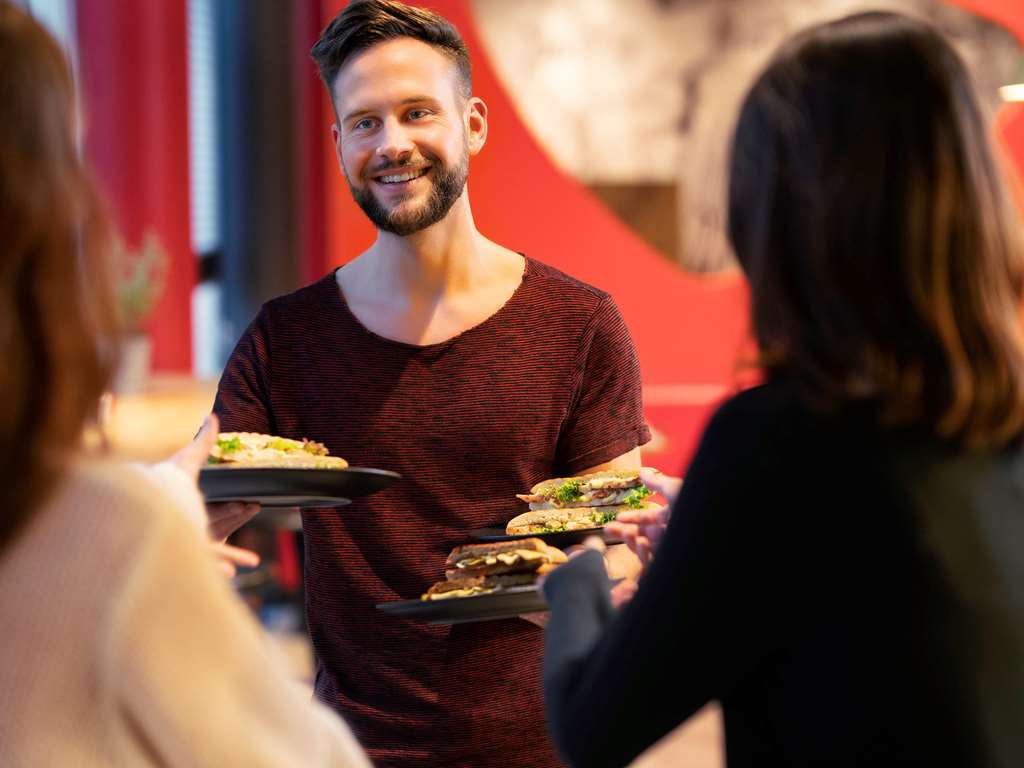 Ibis Brussels Centre Chatelain Иксель Экстерьер фото